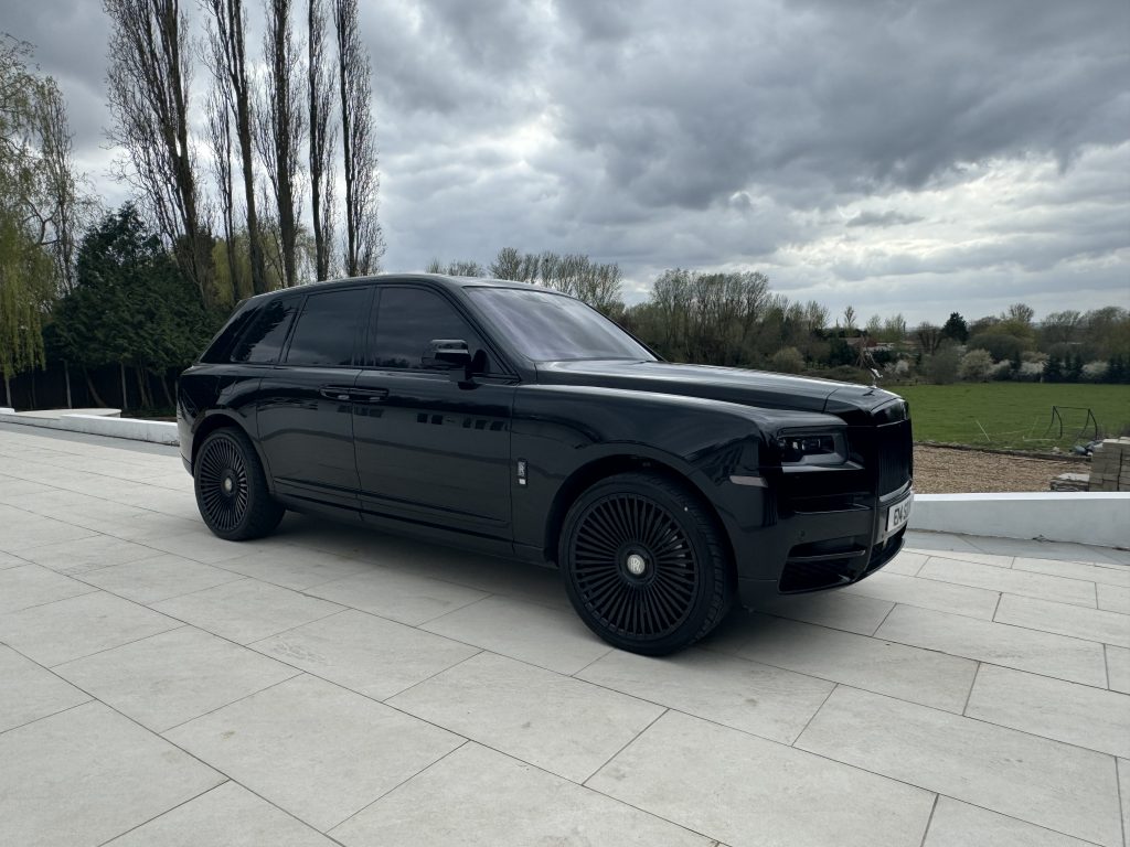 Rolls royce  Cullinan Hire - Wedding Car Hire Essex