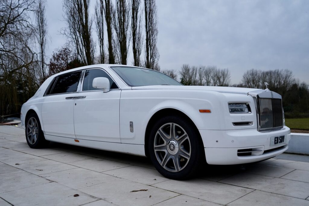 Rolls royce Phantom Series II EWB Wedding Car Hire